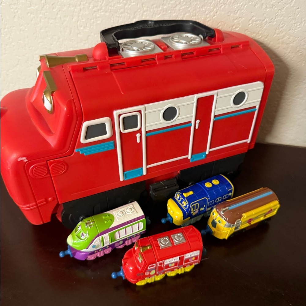 Chuggington carrying case with 4 trains